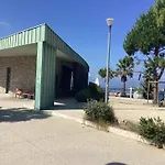 Studio Independant, Front De Mer Et Plage A 200M