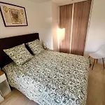 One-Bedr Ap 50M From The Beach Terrace Swimming Pool Air Con