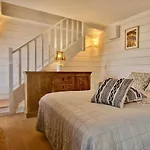 Lovely One Bedroom Apartment In The Old Town Of Antibes