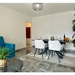 Appartement Renove A Juan Les Pins Avec Parking - Fr-1-252-198