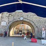 Picasso Walk Cosy Charm In Heart Of Old Town Antibes Ac And Wifi