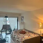 Agreable Salon,Chambre Privatif Devant La Mer Avec Parking