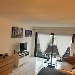 Agreable Salon,Chambre Privatif Devant La Mer Avec Parking