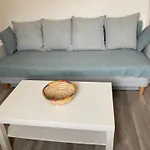 Bright And Airy Apartment For 2 Guests Near Marche Provencal