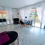 Ara 40M2 Classe Immense Terrasse 35 M2 Piscine Antibes Juan Parking