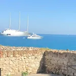 Appartement 4 Personnes Vue Mer Remparts Antibes