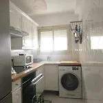 One-Bedroom Apartment Near The Beach And The Old Town