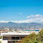 BNB RENTING Chez Sophie - 2 chbres 2-4pers terrasse vue mer piscine garage