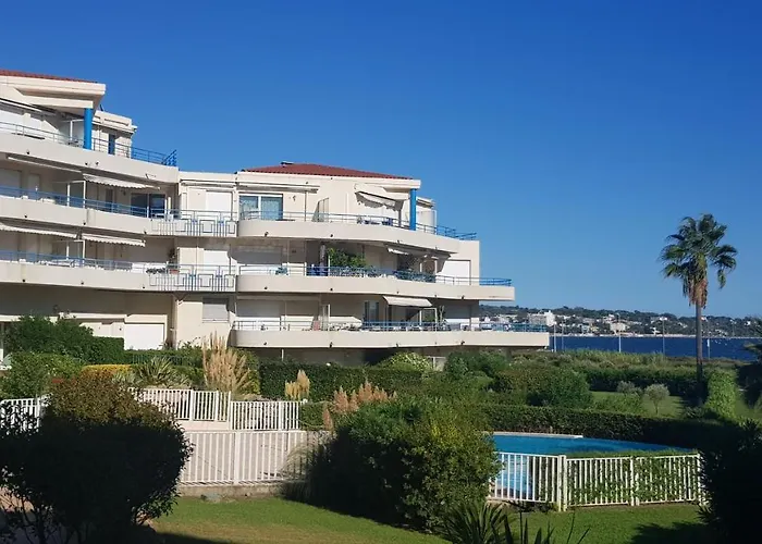 Appartement Antibes Juan Les Pins Piscine Et Mer A 200M