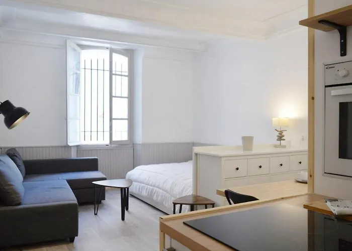 Studio Cosy A 2 Min De La Plage Et Des Commerces - Vieil Antibes - Fr-1-252-143