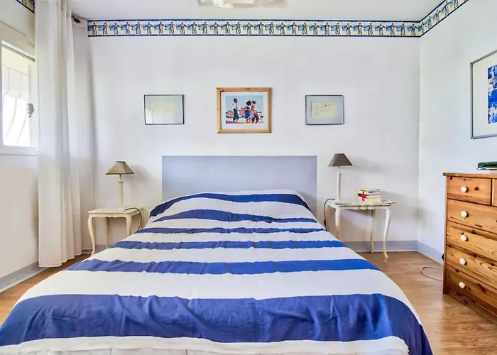 3-Star Apartment With Parking And Terrace