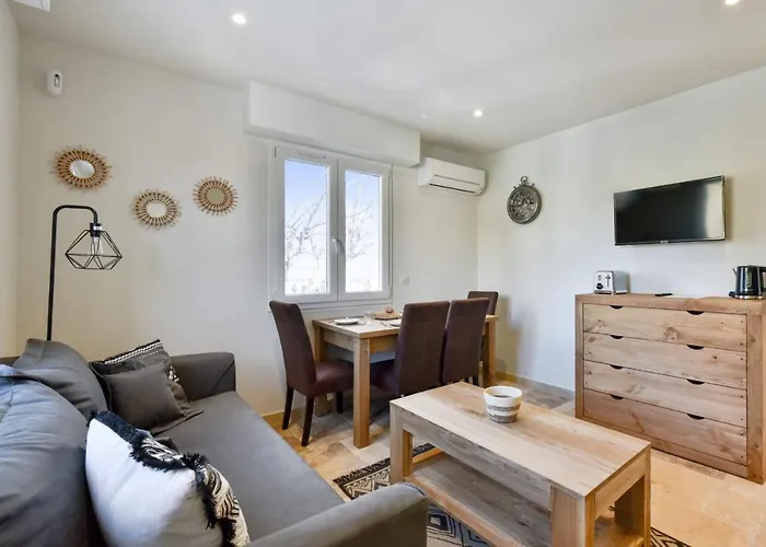 Modern Flat 3 Min To The Beach Close To Marineland Antibes - Welkeys