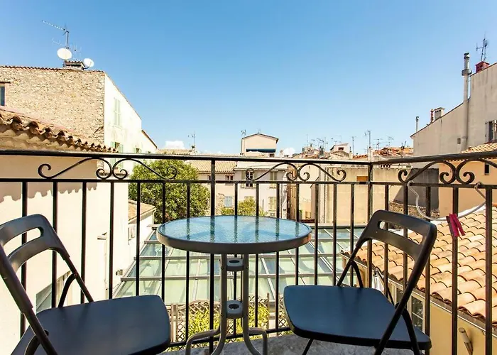 Cosy Apt For 6/8P Best Location In Old Antibes