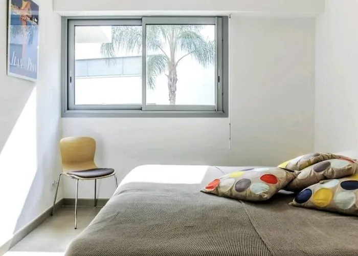 Le White Pearl : Apt 4 Prs, Parking, Clim