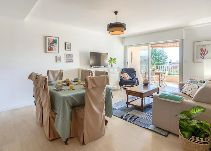 A3 - 2 Bdr Sea View 10 Min Beach - Parking, Pool & Terrace