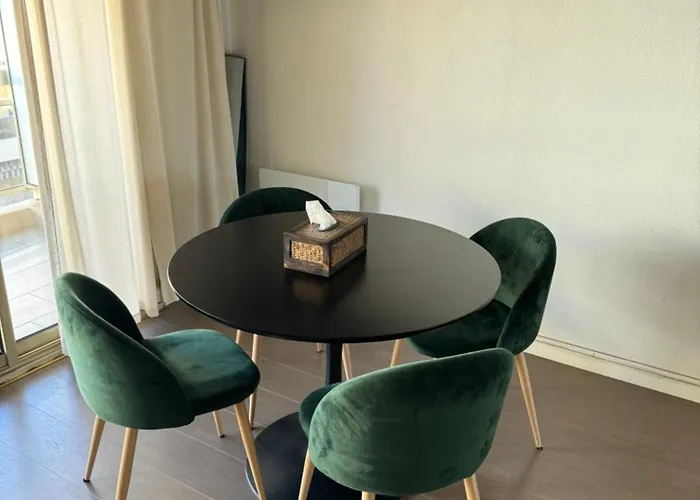 Modern 60M2 Apartment With 2 Balconies, At 50 Meters From Sea
