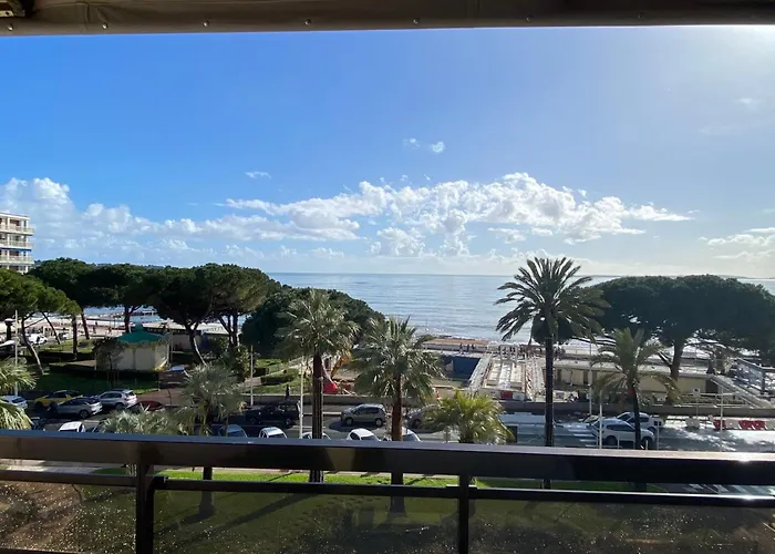 06Ay - Studio With Seafront Terrace