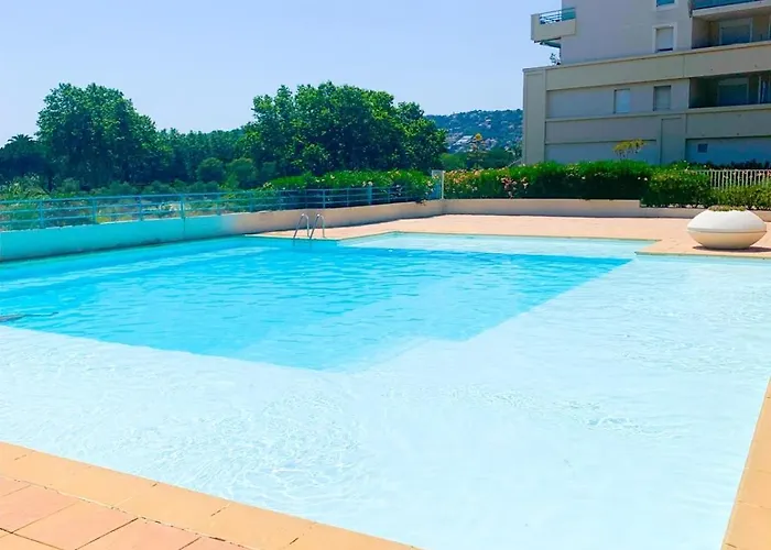 1 Bedroom Sea View, Swimming Pool, Beach On Foot, Parking
