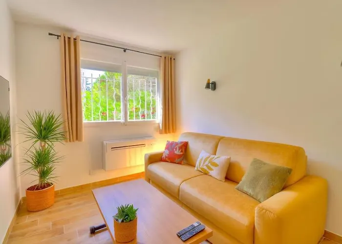 Charmant Studio Renove A Antibes, Plage A 10 Min A Pied