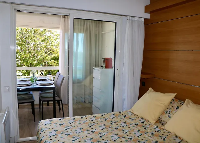 Bel Appartement Port Vauban A 100M Des Plages