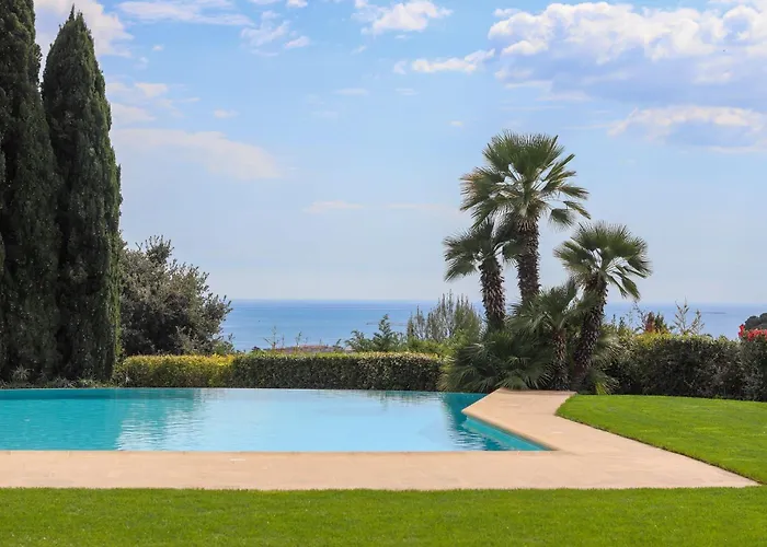 Magnifique Villa Provencal Avec Piscine Et Vue Mer