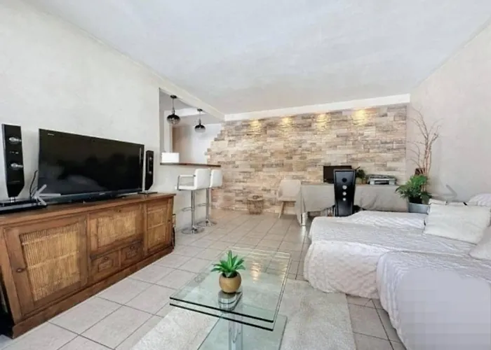 Beau T2 A 200M De La Mer Et Proches Toutes Commodites