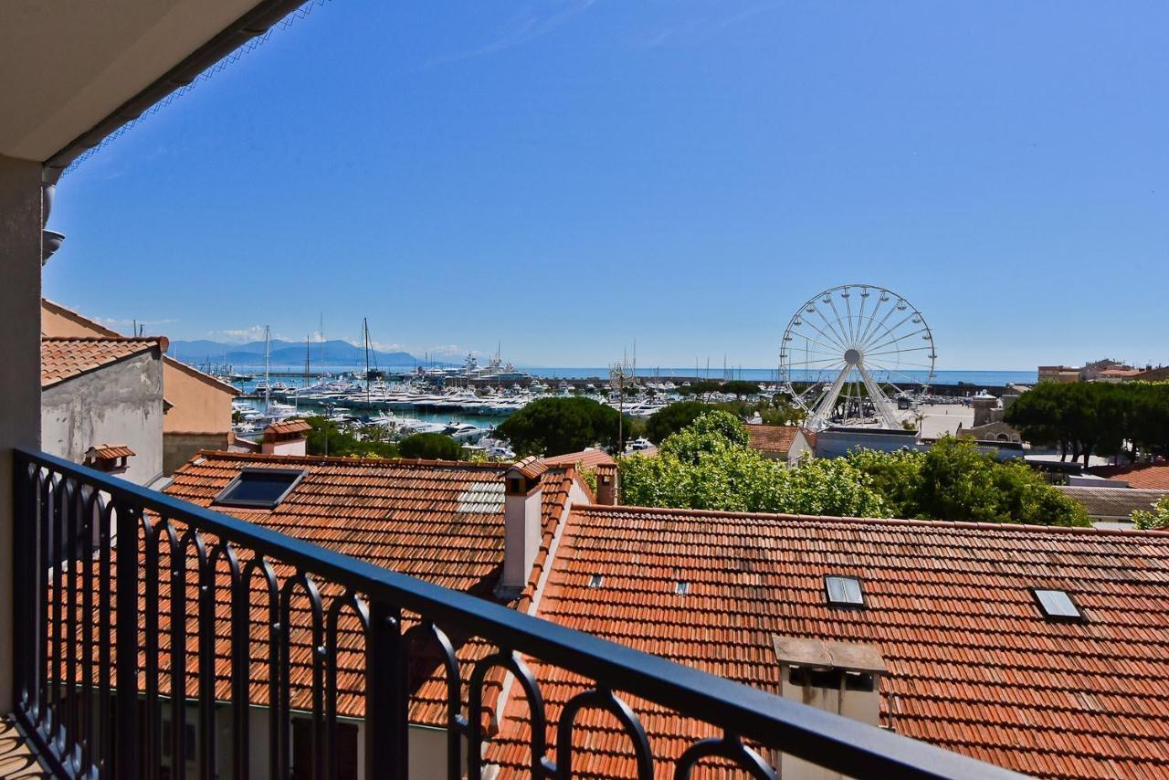 La Port D'antibes & Antibes