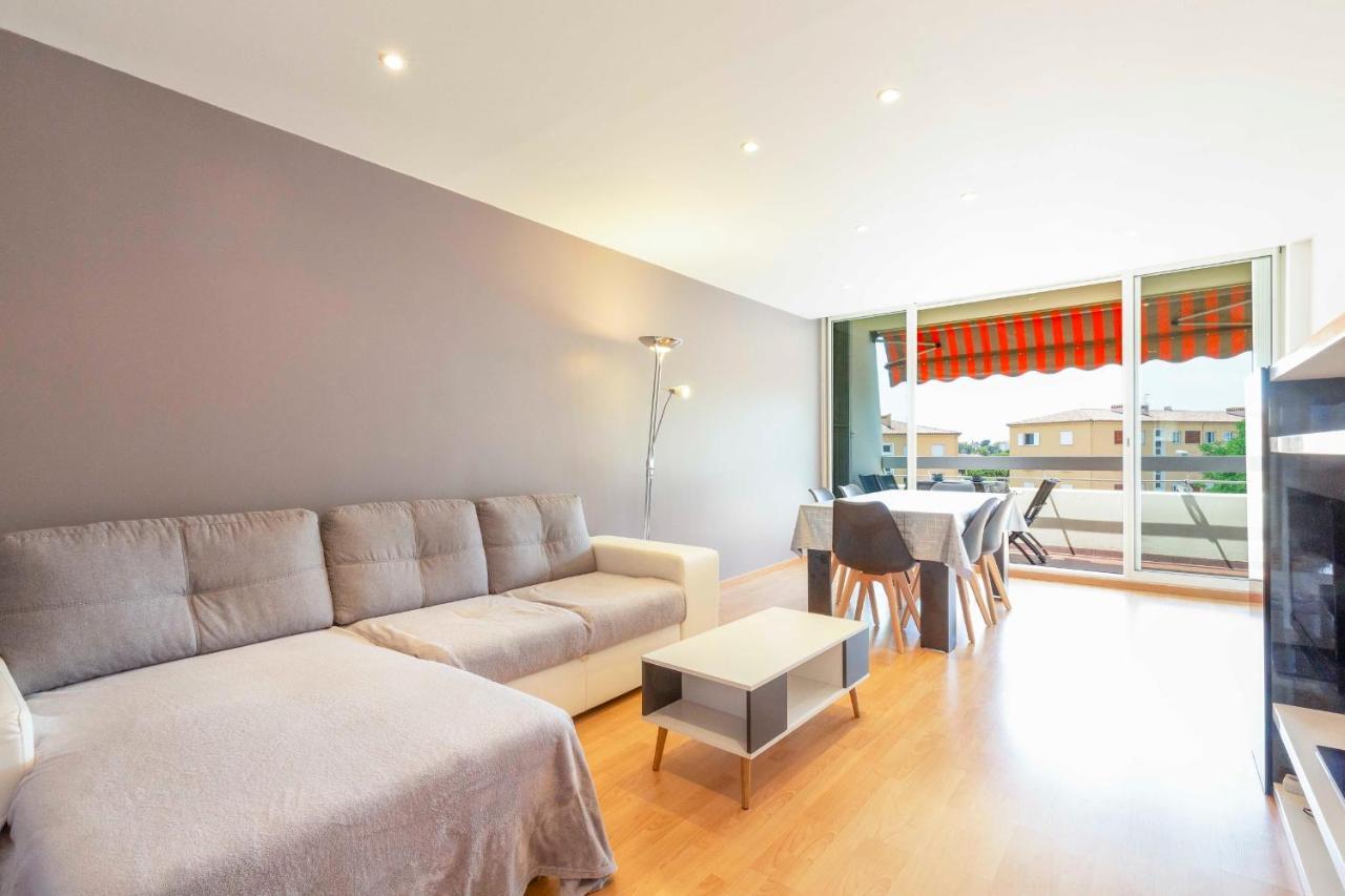 Bnb Renting Spacious 2 Bedroom In Center With A Parking Apartment Antibes