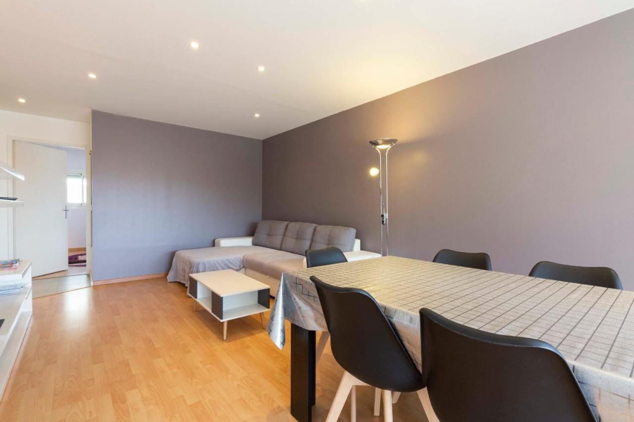 Bnb Renting Spacious 2 Bedroom In Center With A Parking Antibes