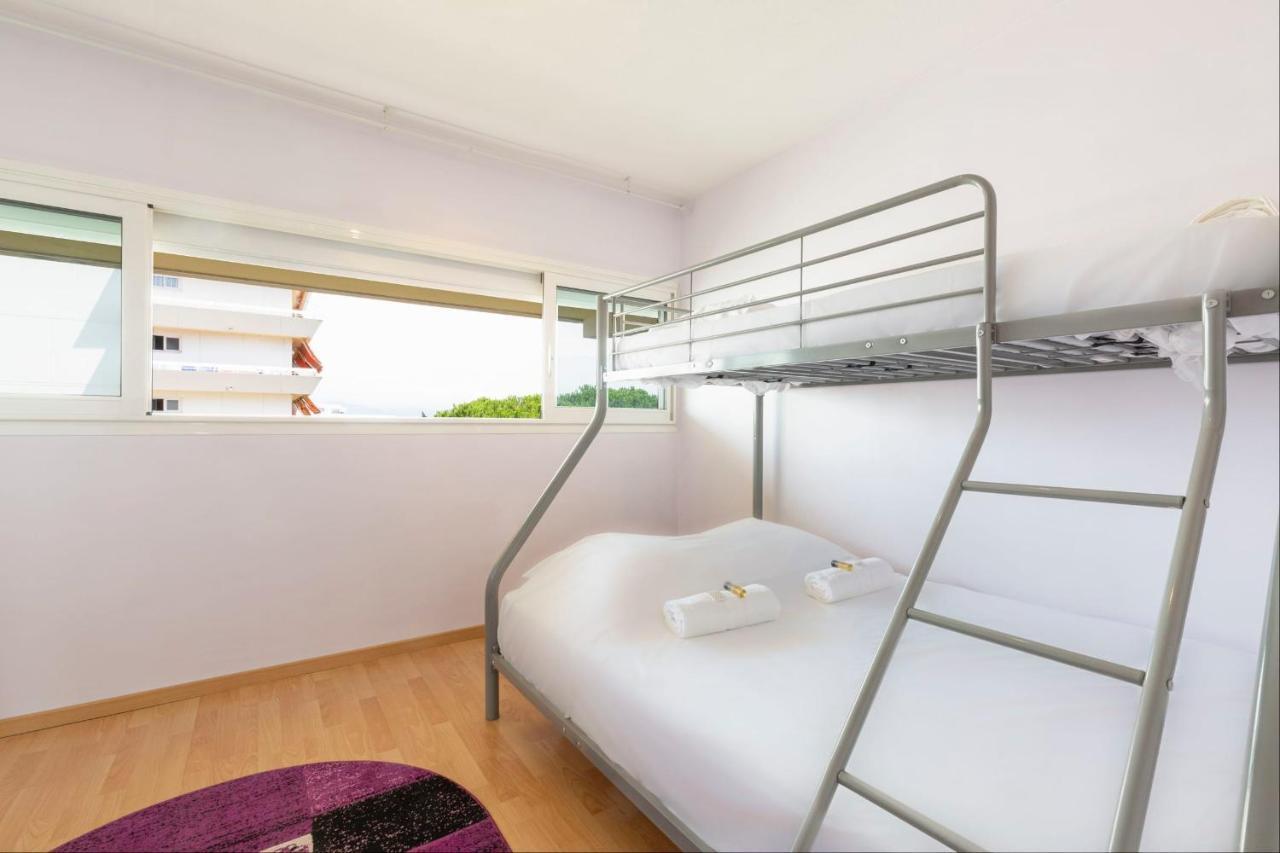 Bnb Renting Spacious 2 Bedroom In Center With A Parking Antibes