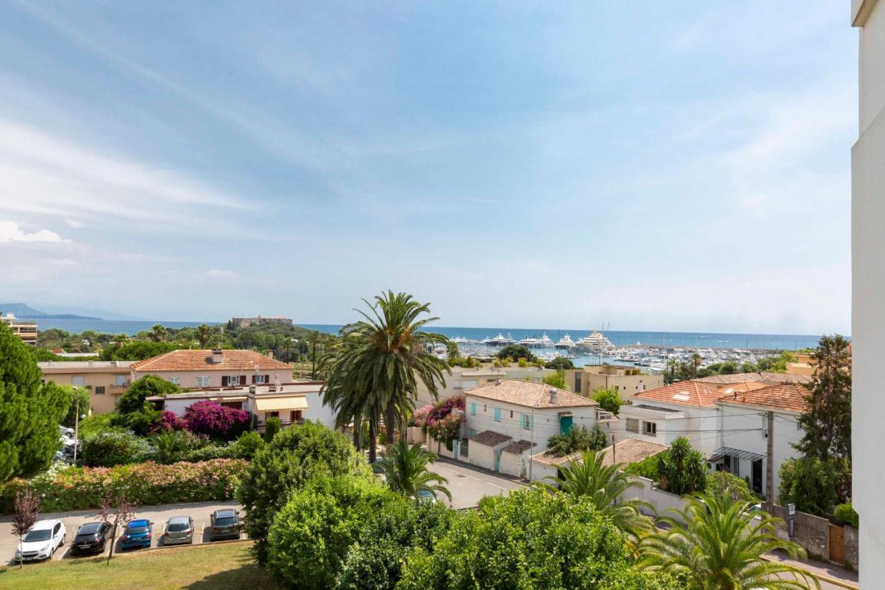 Bnb Renting Spacious 2 Bedroom In Center With A Parking Apartment Antibes