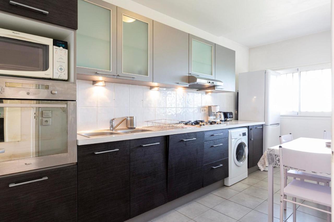Apartment Bnb Renting Spacious 2 Bedroom In Center With A Parking *
