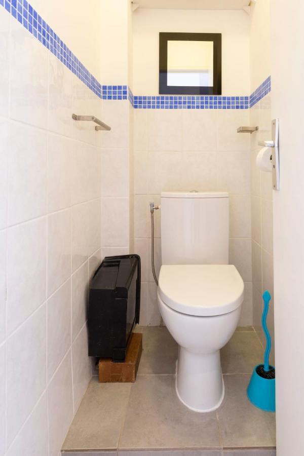 Bnb Renting Spacious 2 Bedroom In Center With A Parking Antibes