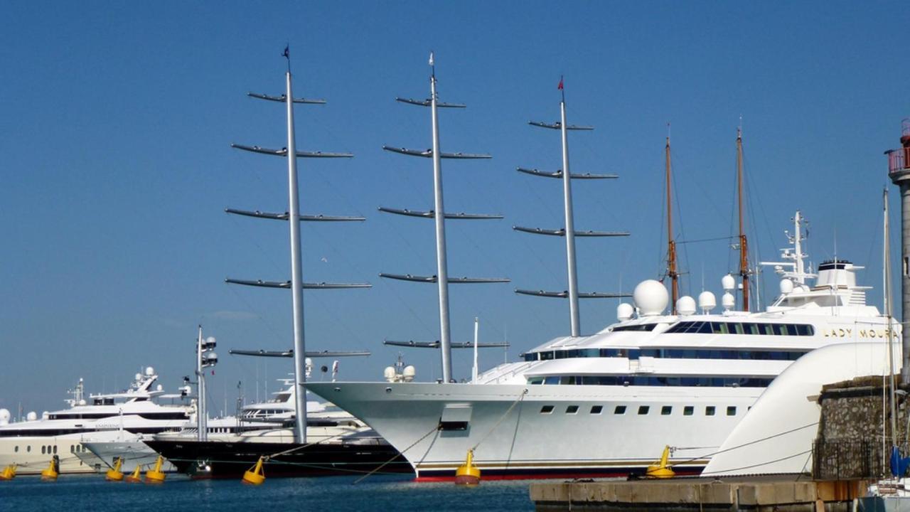 Crew Lighthouse * Antibes