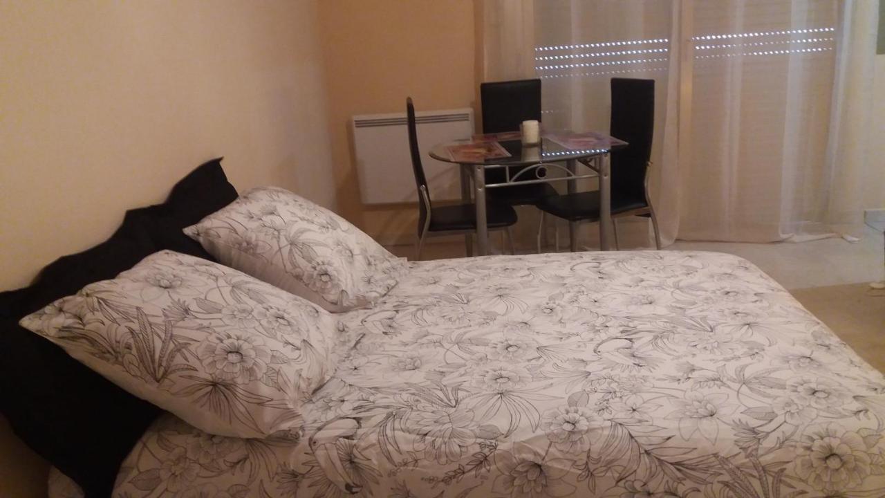 Appartement 3mn A Pied De La Avec Terrasse *