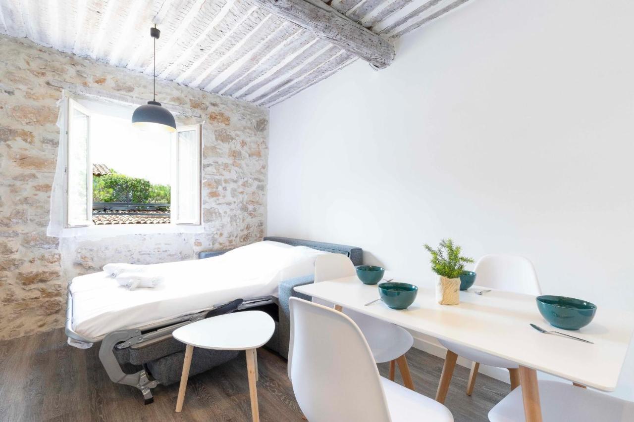 Renting Chez Dominique - 1 Chbre Centre Migrainier3d Appartement