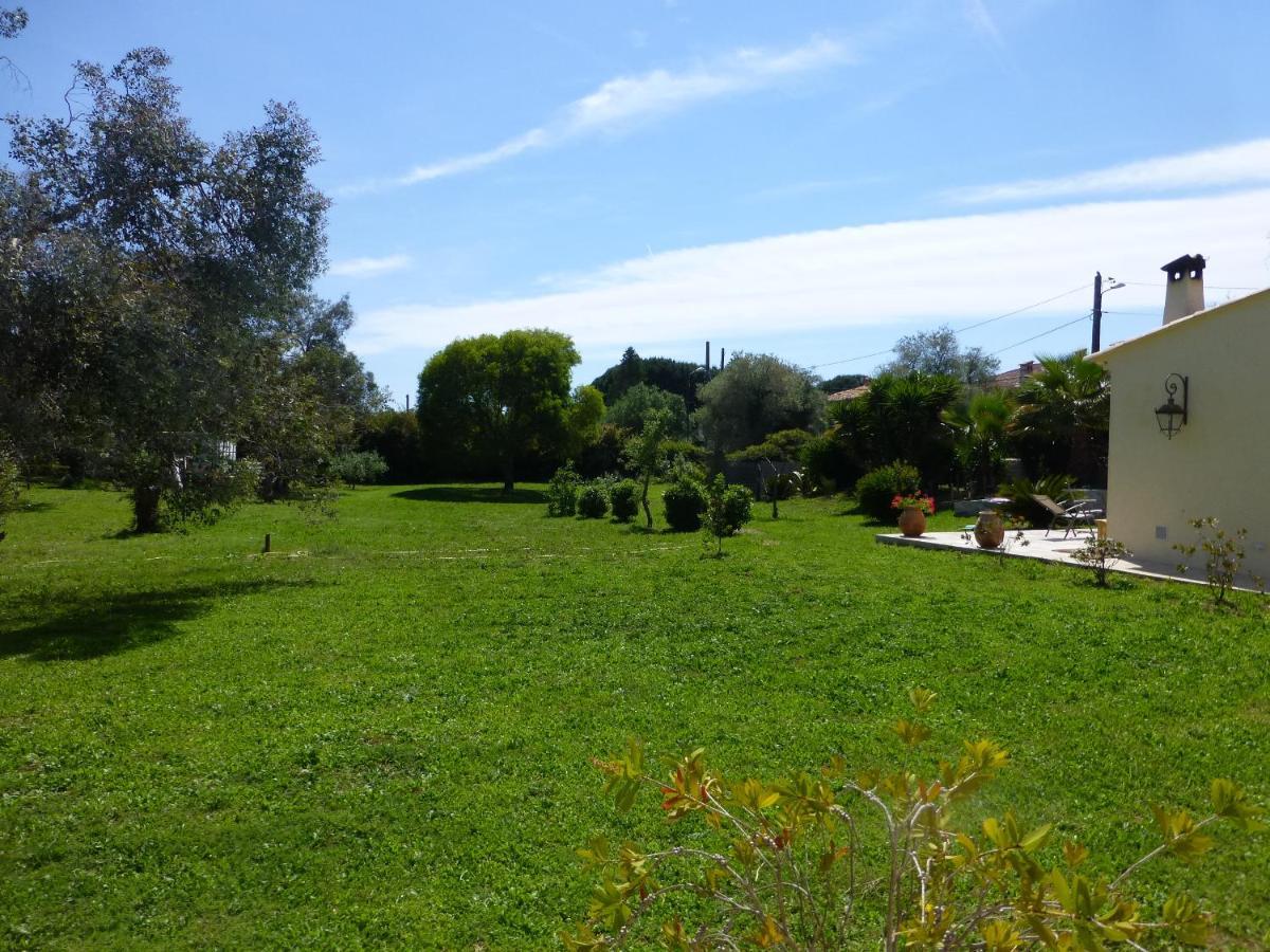 D'hôtes La Bastide Des Eucalyptus 2* Antibes