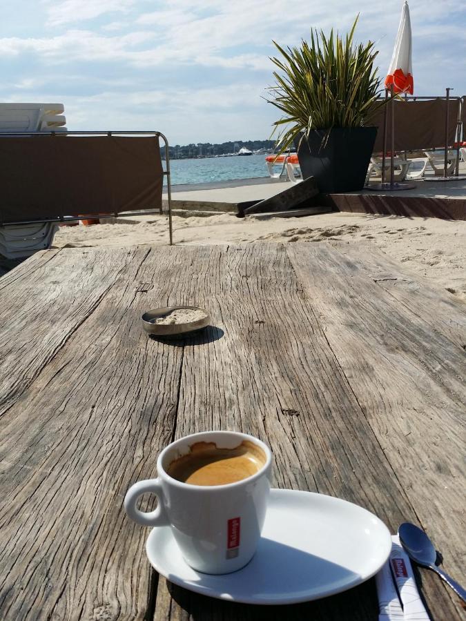 De Charme Coeur De Juan & Plages Apartment