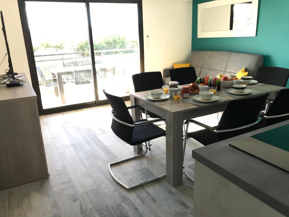 3 Pieces, Refait A Neuf, Standing, Piscine, A Pieds Apartment