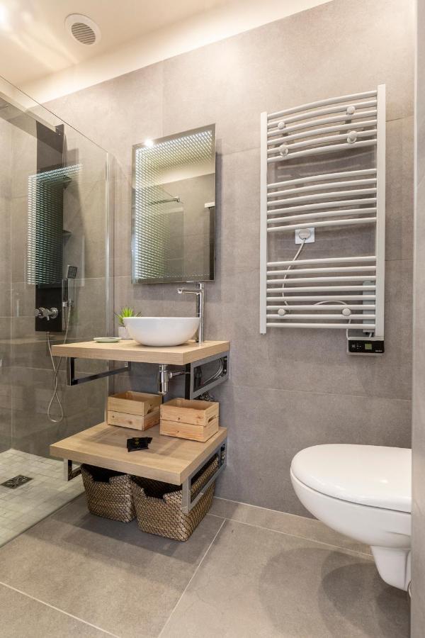 Le Vieil Apartment *
