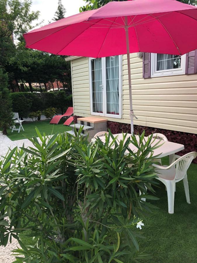 Camping Riviera Azur à 300m De La Et Du Marineland *