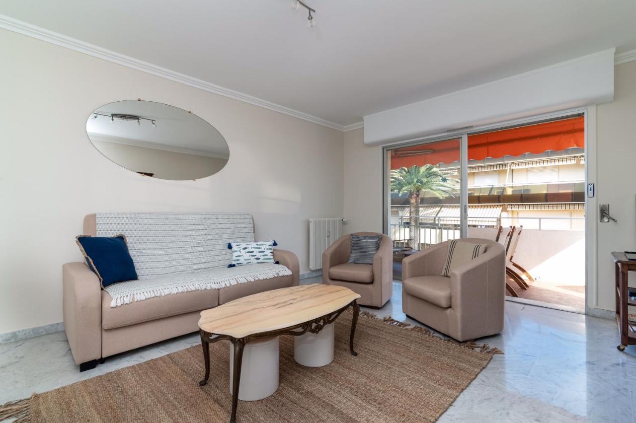 Appartement Grand T3 Juan Les Pins, 2 Balcons, Proche Plage