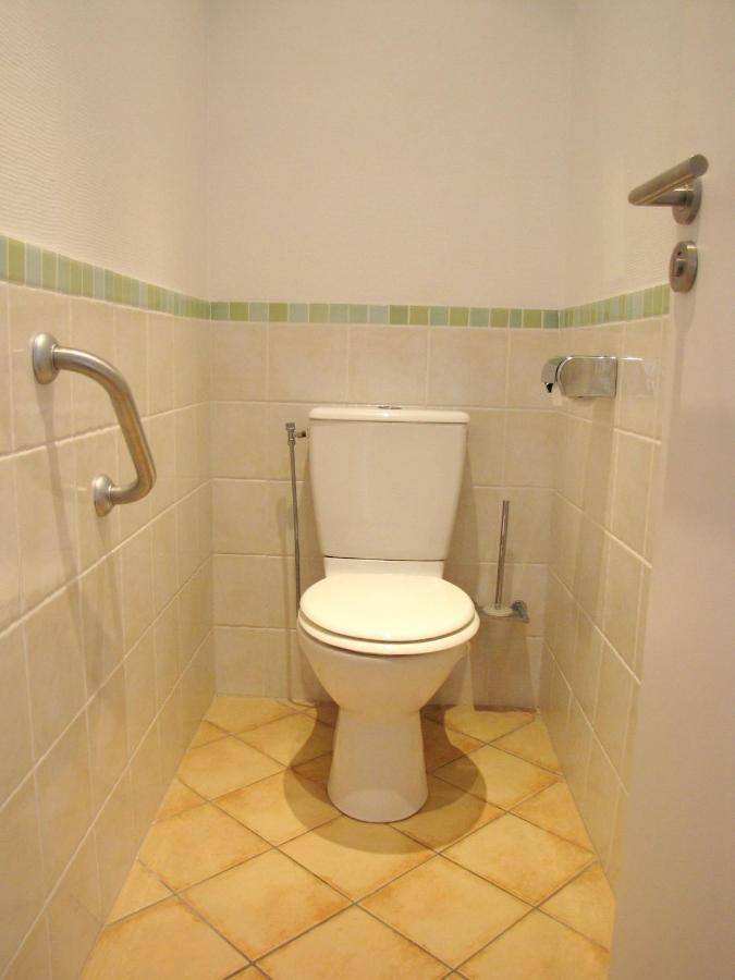 Moderne A 50 M² Vue Sur Jardin * Antibes