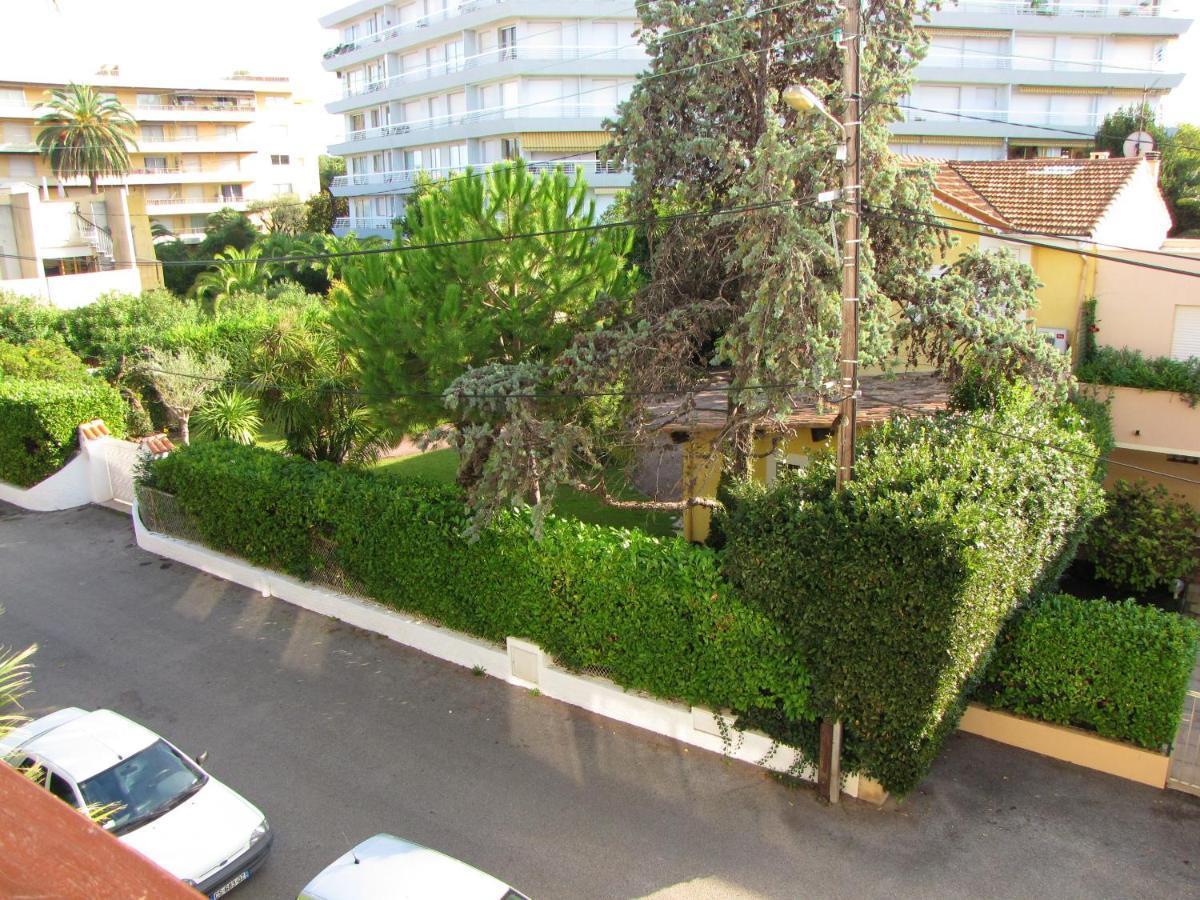 Moderne A 50 M² Vue Sur Jardin Apartamento Antibes