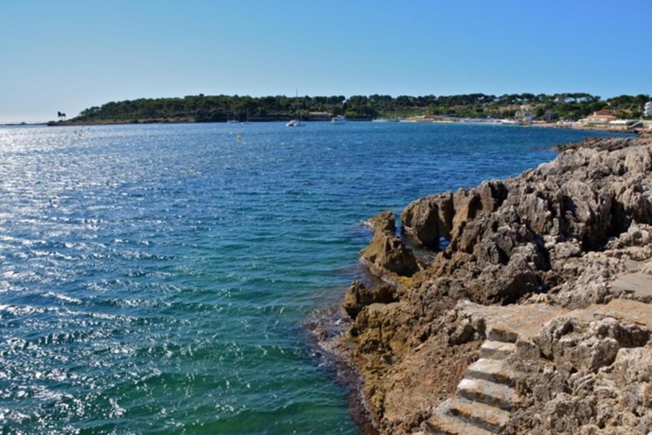 Bnb Renting Cap D'antibes Seafront Direct Access To The Sea Holiday home *
