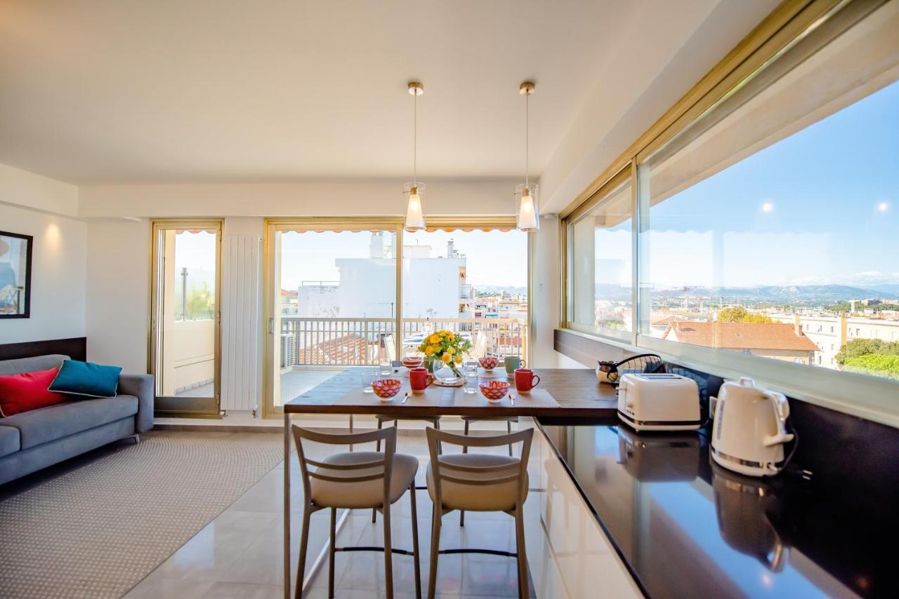 High Standing With Incredible Old And Sea Views * Antibes