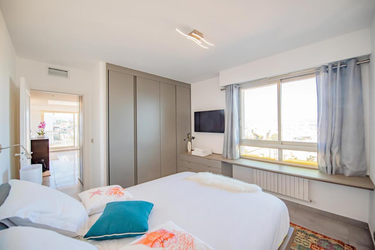 High Standing With Incredible Old And Sea Views Antibes