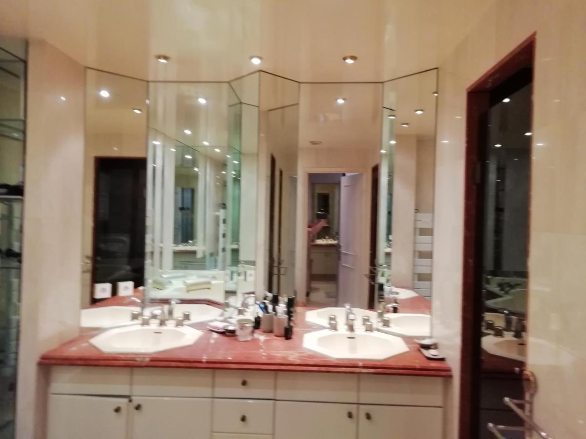 Washington Apartment