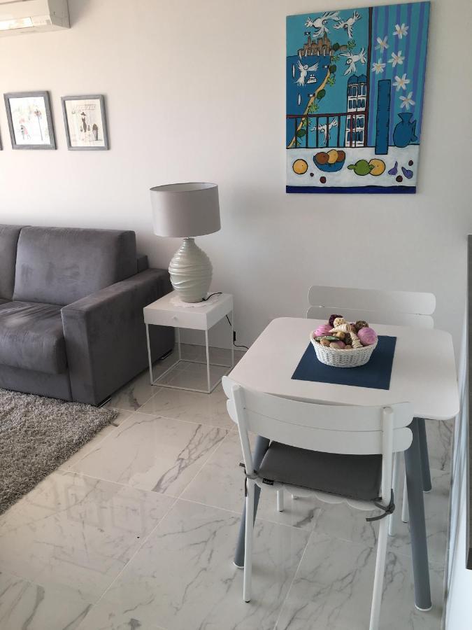 Luxury Seaview Belvedere, Apt A Apartamento