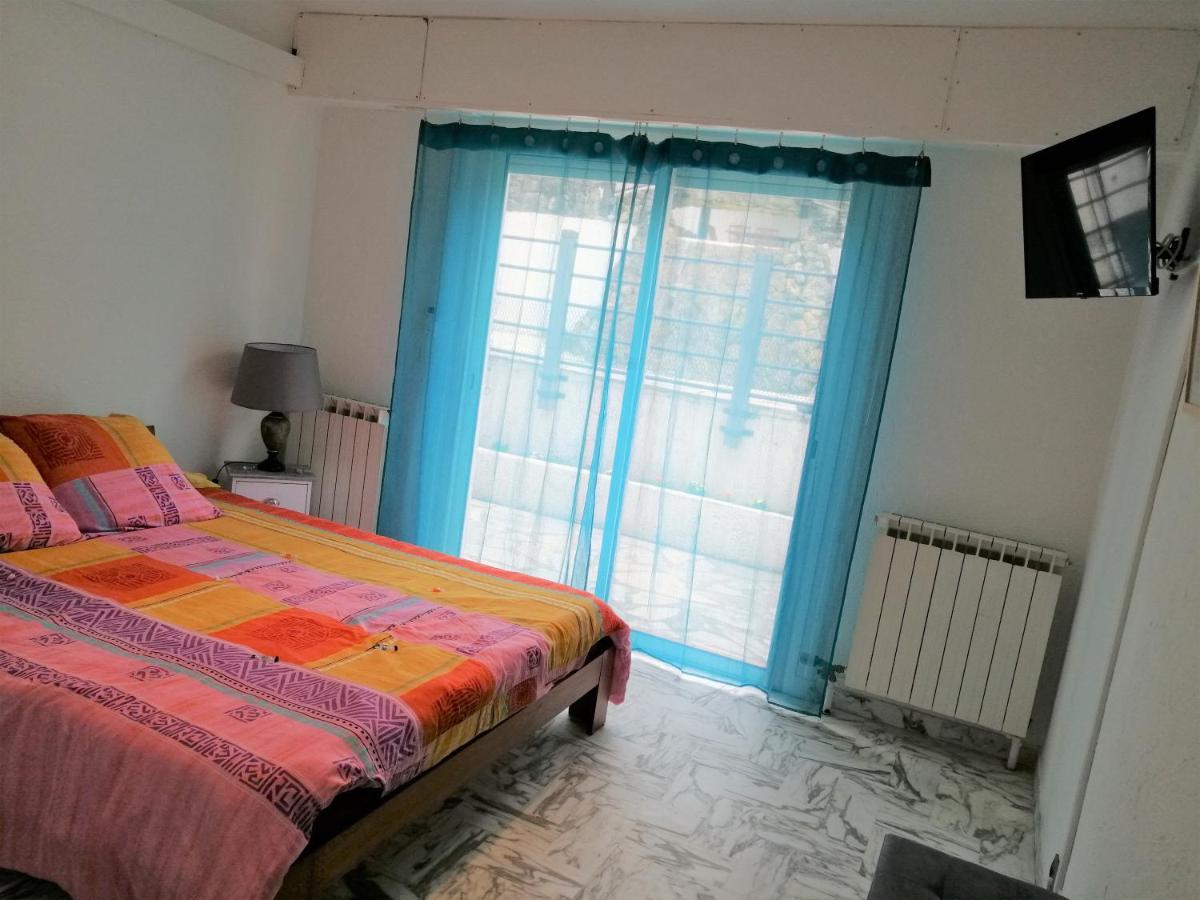Maison Mitoyenne Avec Piscine Apartment